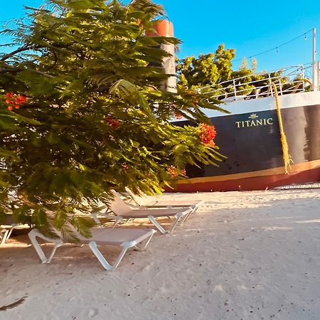 Bluemare Ecohotel Frente A La Playa Ensendada Punta Rucia Exterior foto