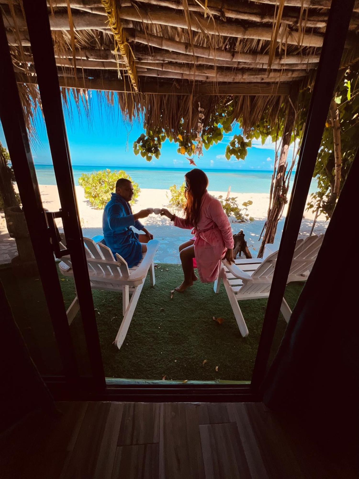 Bluemare Ecohotel Frente A La Playa Ensendada Punta Rucia Exterior foto